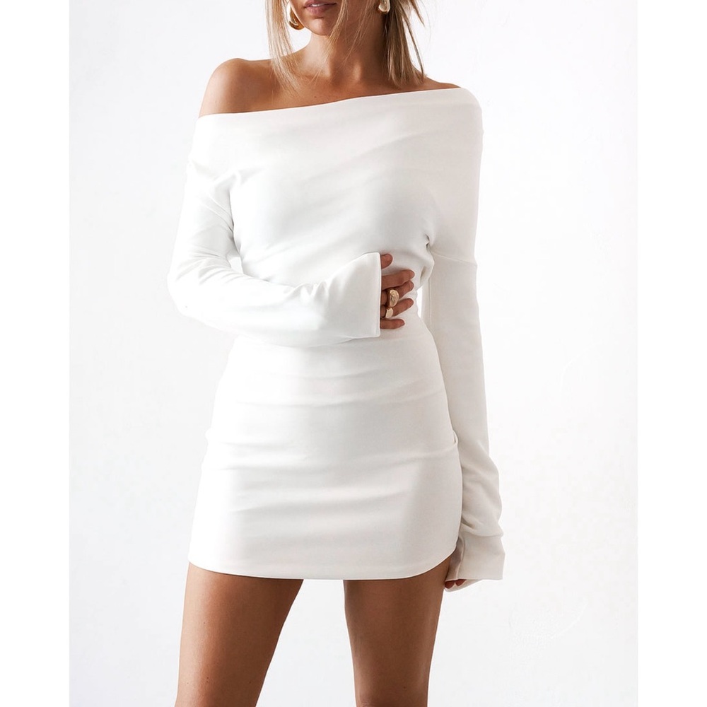 Old Sport Cupro Elegant Off-Shoulder Long Sleeve Mini White Dress